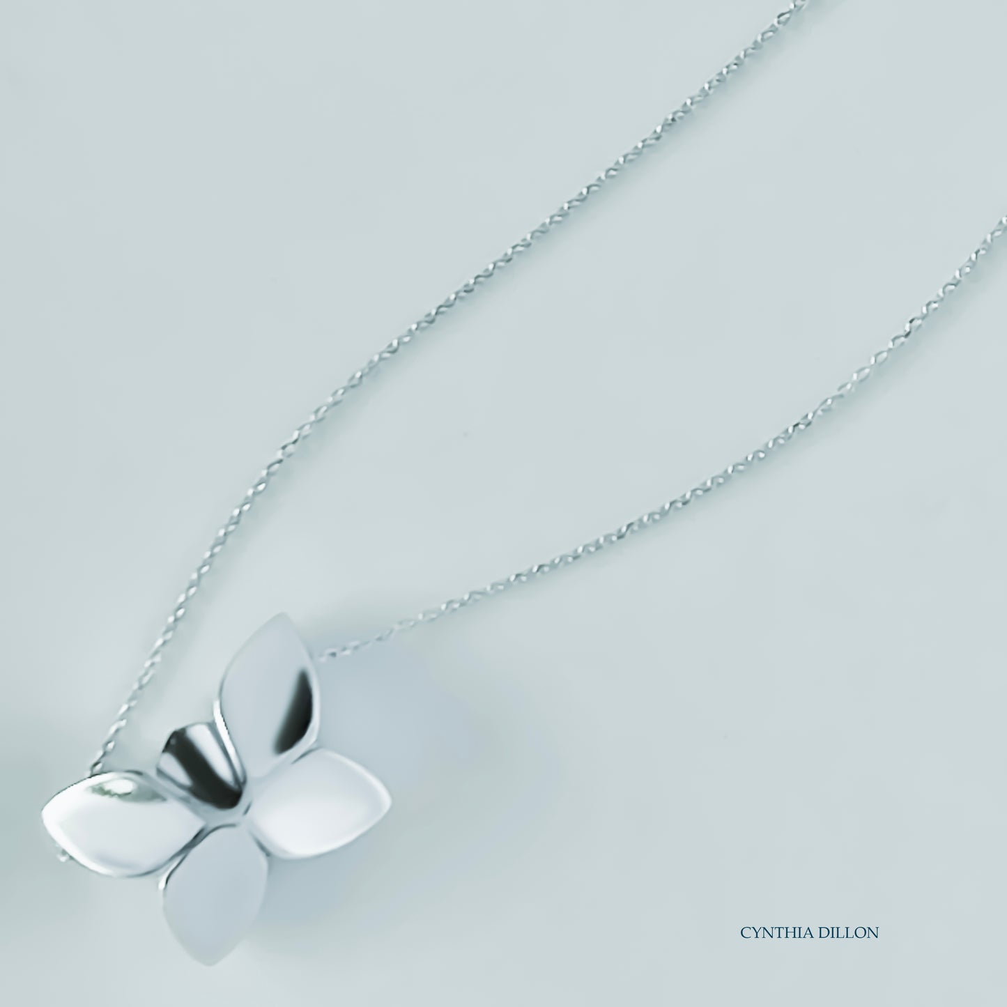 Pendant - Sculpted "Butterfly" in S/S w. 16" Chain.
