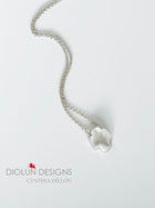 Pendant - Sculpted "Round Cross" (Sm.) in S/S w. 16" Chain