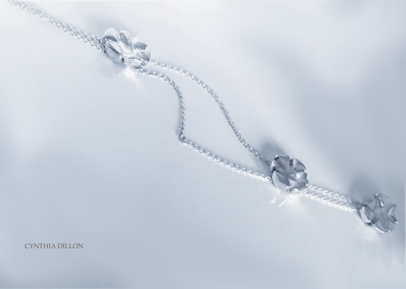 Pendant - Sculpted "Flowers - 6 Petals" in S/S w. 16" Chain.