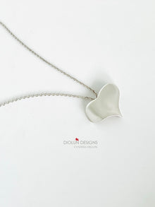 Pendant - Sculpted "Bent Heart" in S/S w. 16" Chain.