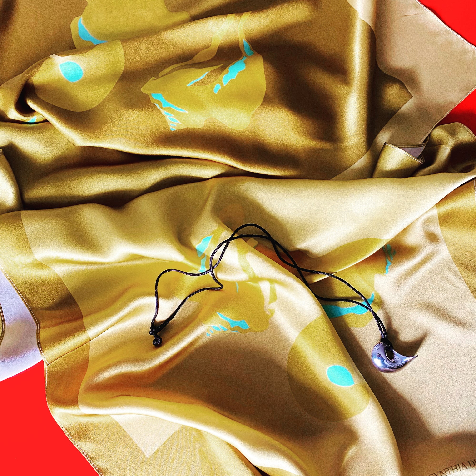 Shawl - Silk - Gold   Shells Turquoise