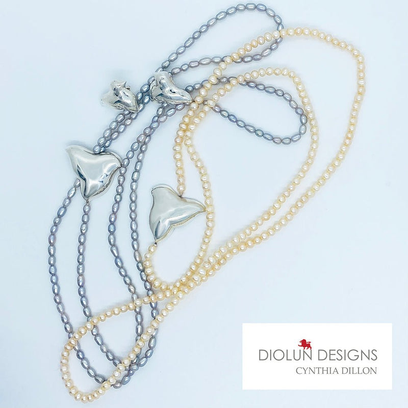 Necklace ~ Grey Fresh Water Pearls w. Large Robin in Sterling Silver - DiolunDesigns